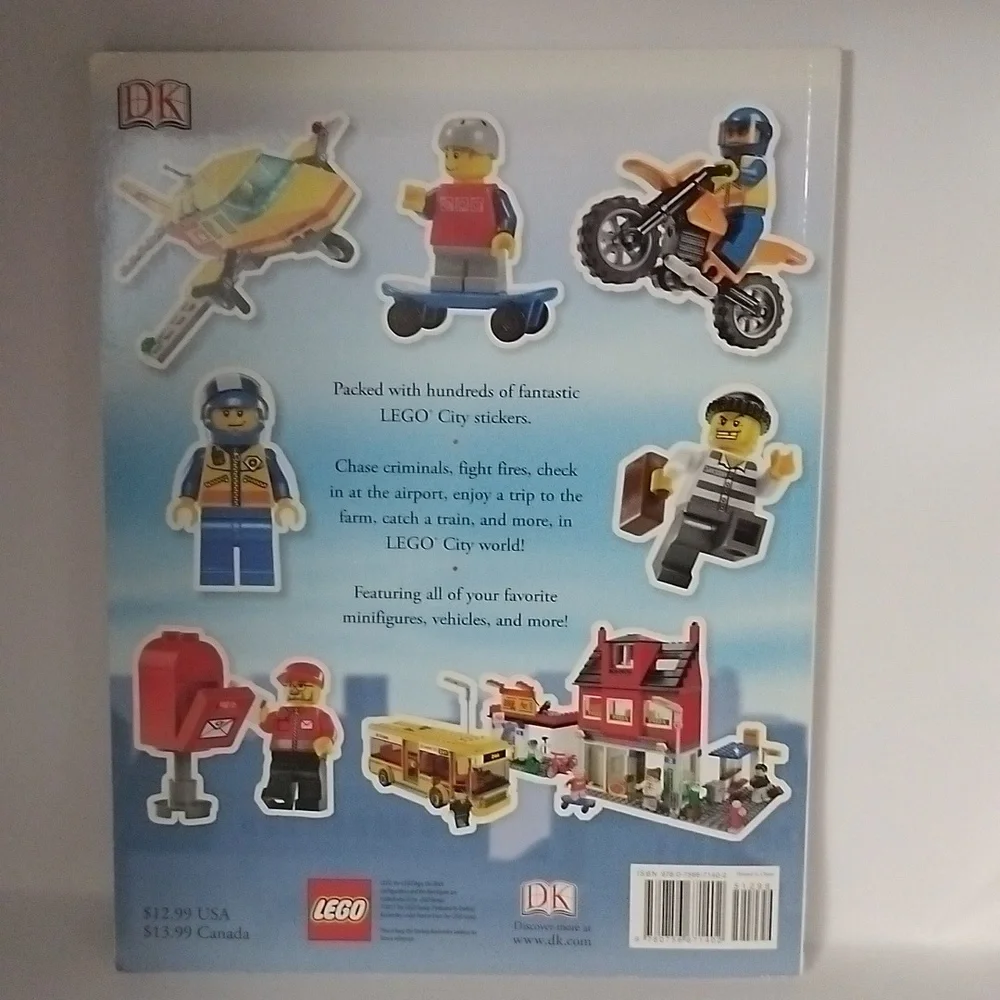 LEGO CITY Ultimate Sticker Collection 1000+ Reusable Stickers Activity Book 2011